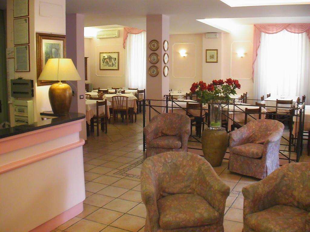 Hotel Venezia Montecatini Terme Exterior photo